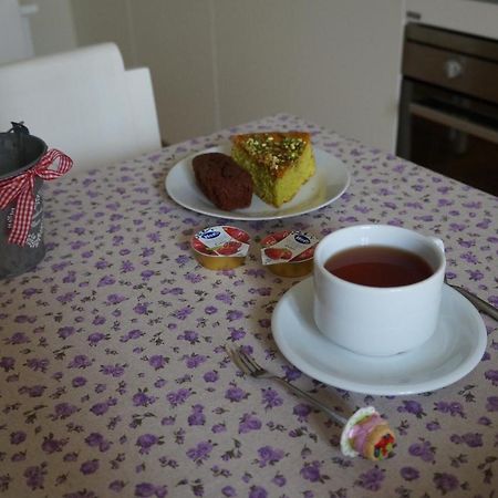 페자로 Il Vicolo 48 B&B 외부 사진