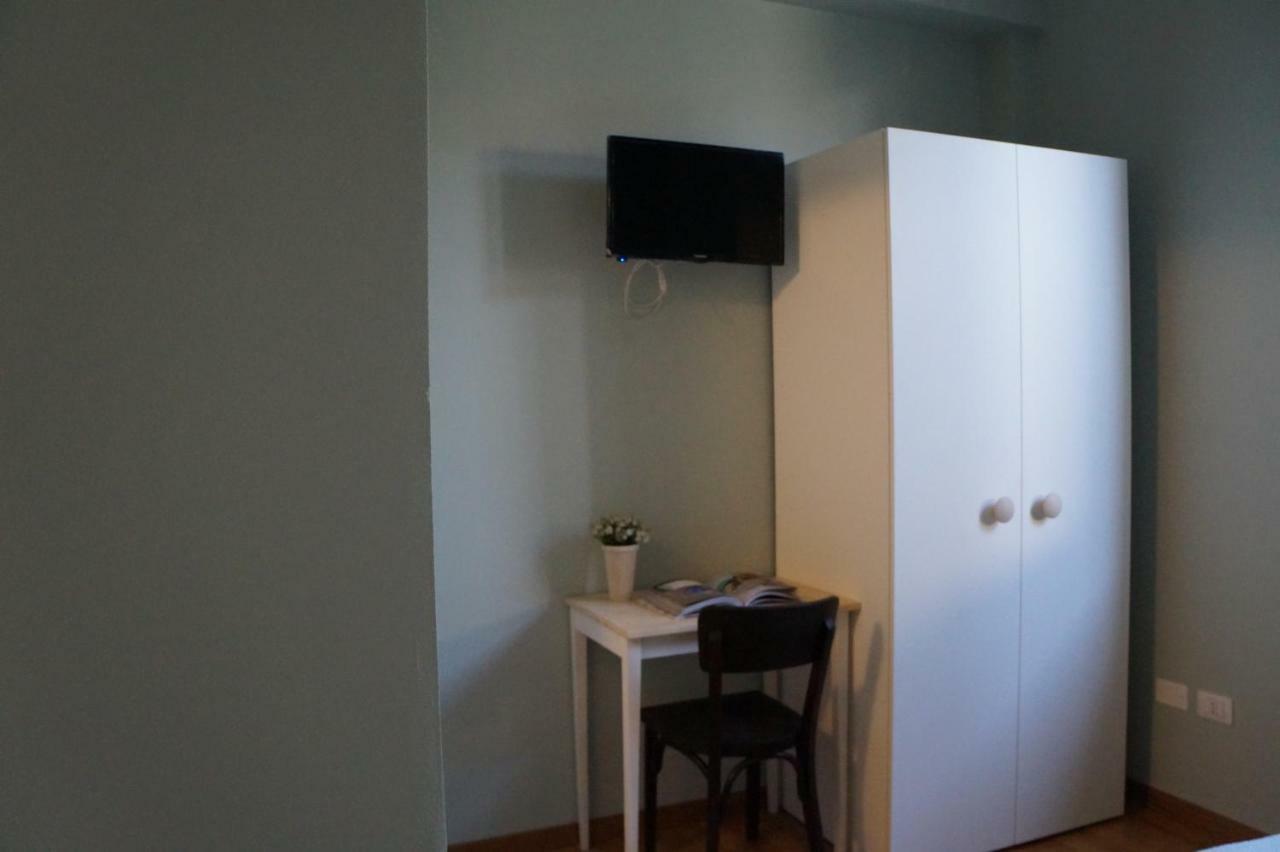 페자로 Il Vicolo 48 B&B 외부 사진