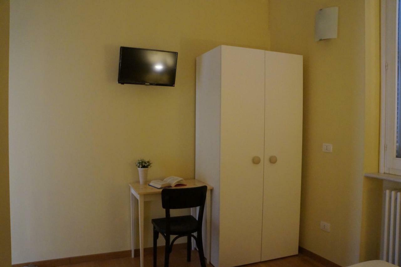 페자로 Il Vicolo 48 B&B 외부 사진