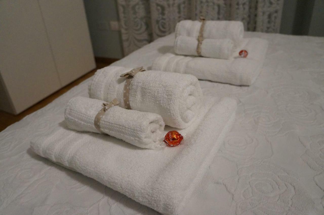 페자로 Il Vicolo 48 B&B 외부 사진