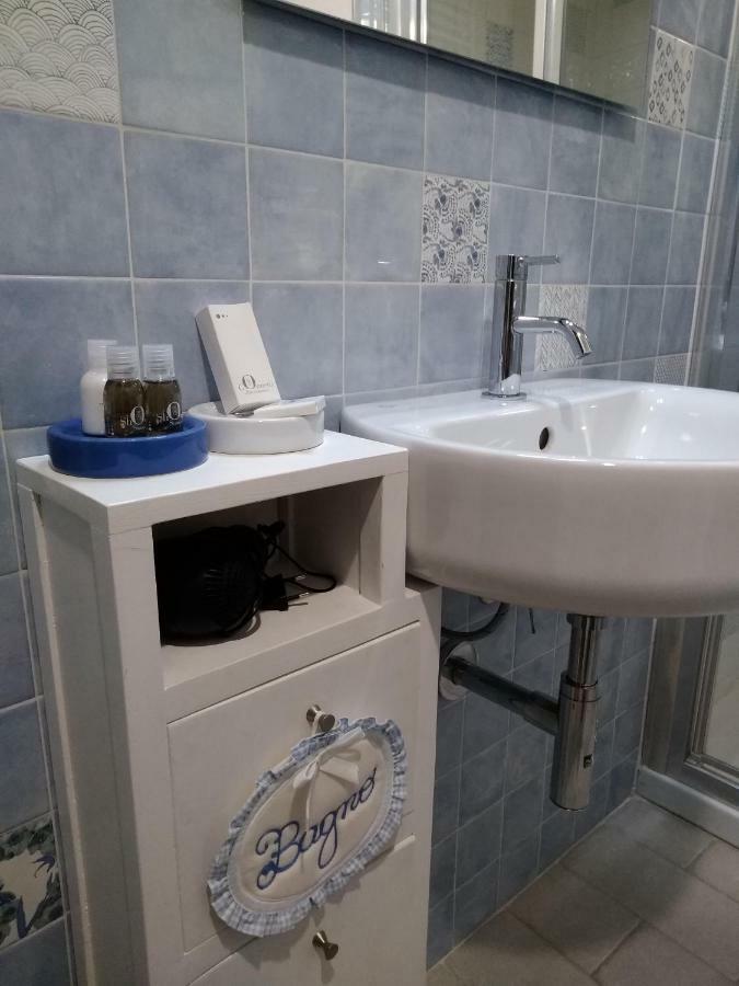 페자로 Il Vicolo 48 B&B 외부 사진