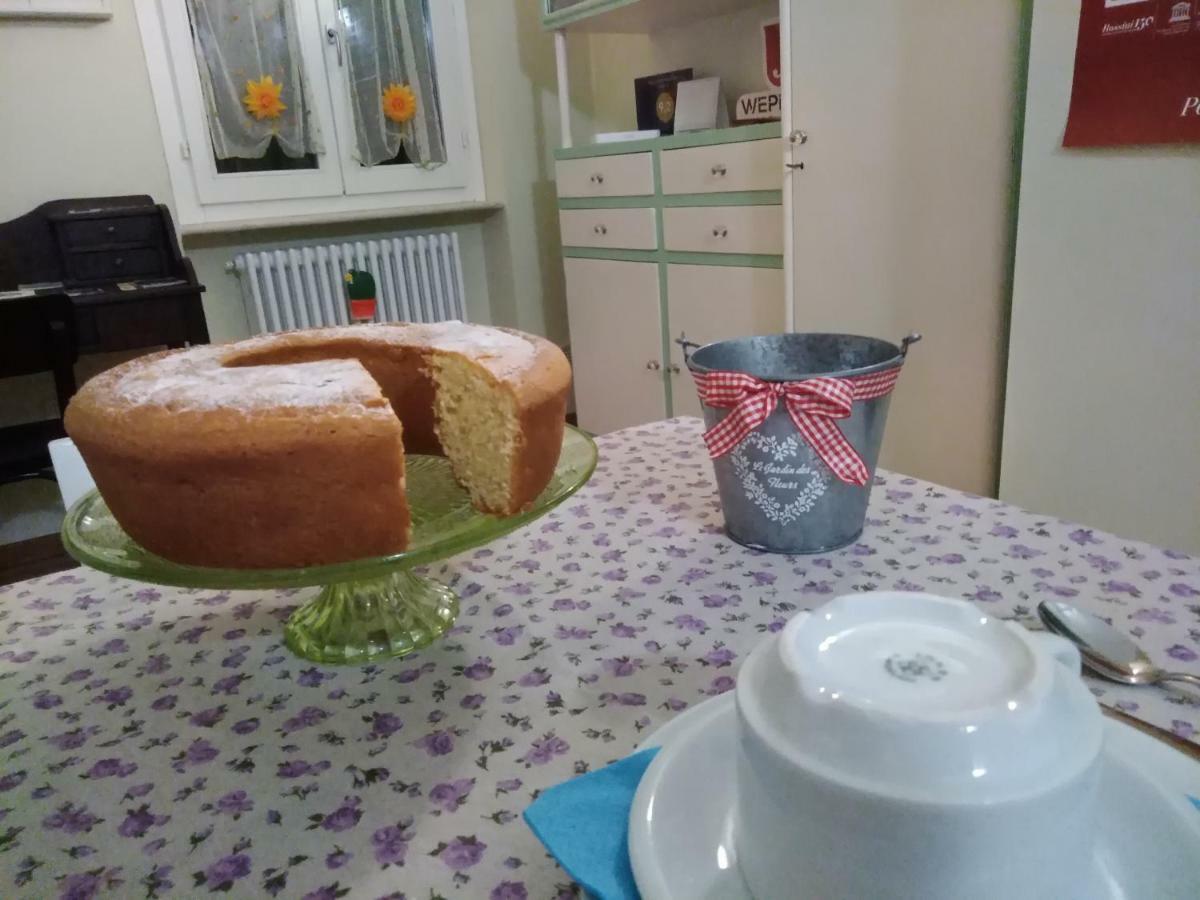 페자로 Il Vicolo 48 B&B 외부 사진